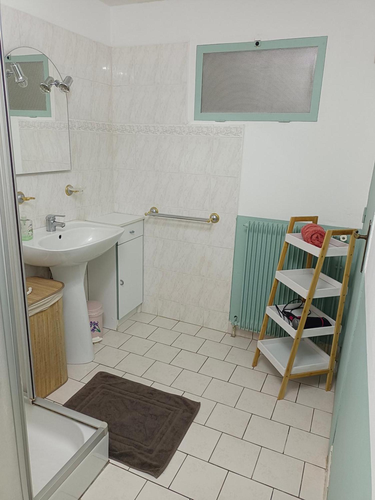 Petite Maison Etape Loire A Velo Ou Compostelle Mosnes Exterior foto